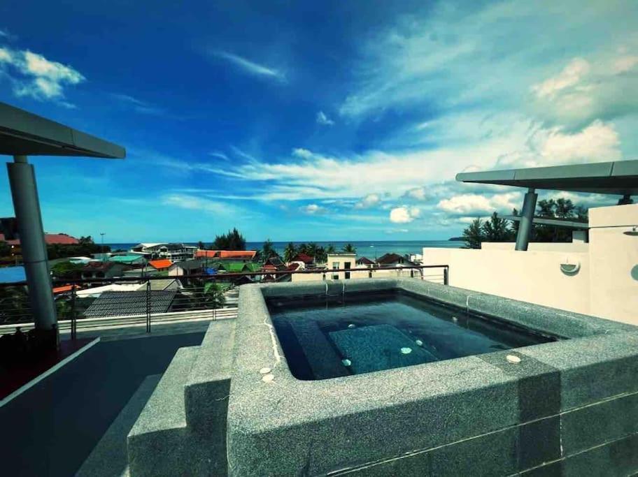 Luxurious 3Br Penthouse Jacuzzi Seaview Apartment หาดกมลา ภายนอก รูปภาพ